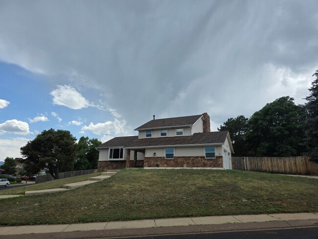 Foto del edificio - 2455 Stoneridge Dr