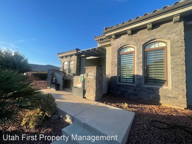 Building Photo - 4 br, 3 bath House - 2425 E Crimson Ridge Dr.