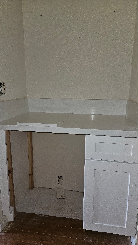 Building Photo - 2639 Pirineos Way