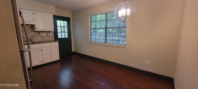 Building Photo - 710 Dailey Ave