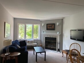 Building Photo - 17 Alpine Dr