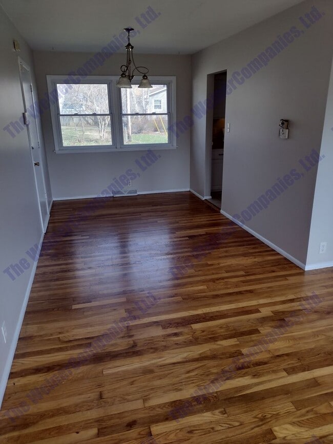 Building Photo - 1804 Rebecca Dr