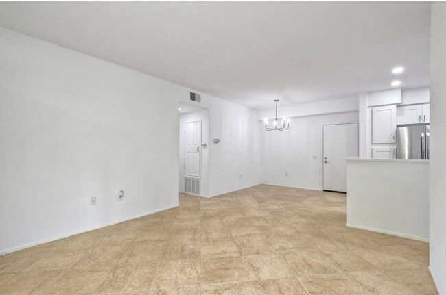 Building Photo - Newly Remodeled - Stunning 2 Bedroom, 2 Ba...