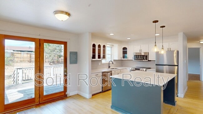 Photo - 3660 Brentwood Terrace House