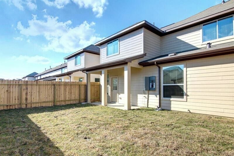 Foto principal - 12318 Roy Mix Bohn Lane