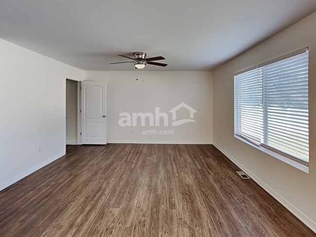 Building Photo - 13839 Ralph H Way