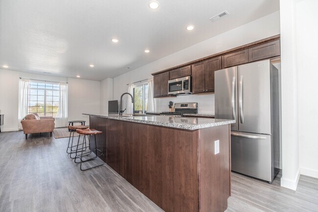 Foto del edificio - 1167 Sable Blvd