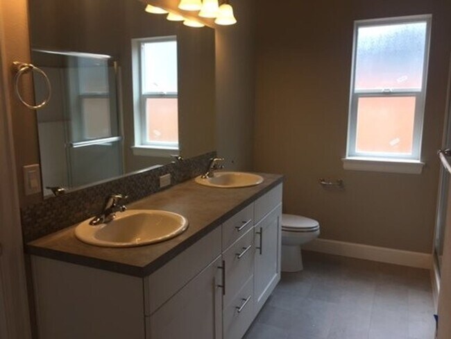 Building Photo - Single Level 3 Bed/2 Bath Home in SE Bend