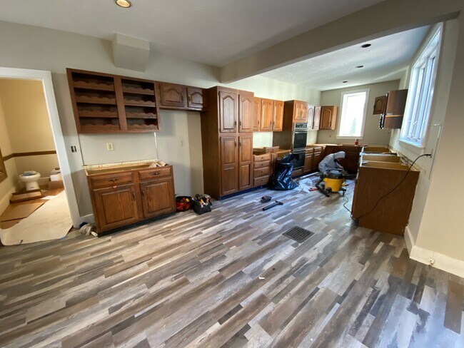 Kitchen - 71 Greenough St