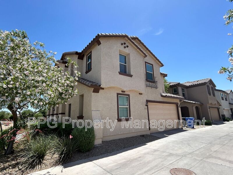 Primary Photo - 16541 W Sierra St
