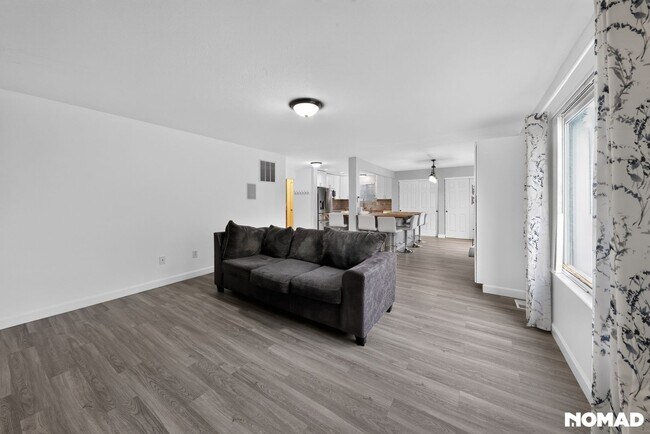Foto del edificio - 4290 Hunting Hawk Dr
