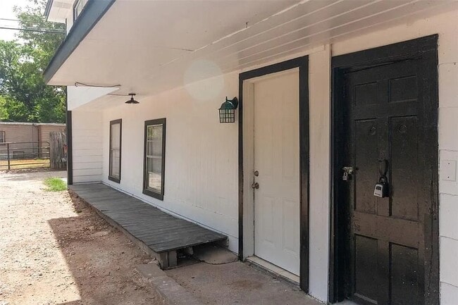 Building Photo - 2206 Avenue M