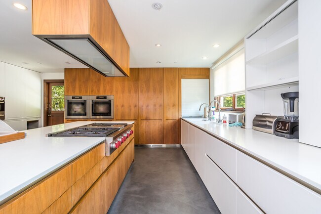 Foto del edificio - 604 Alta Dr