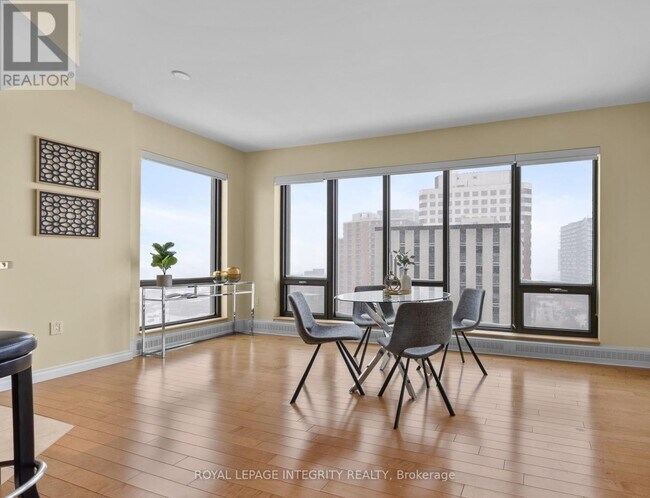 Photo du bâtiment - 90 George St