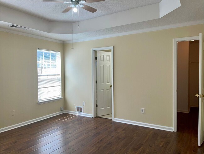 Foto del edificio - WELCOME HOME!! Beautiful, Spectacular, and Spacious Ranch!