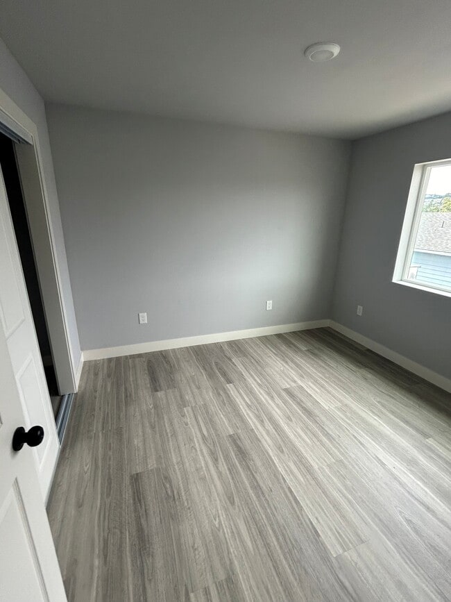 Photo - 1700 104th Ave House