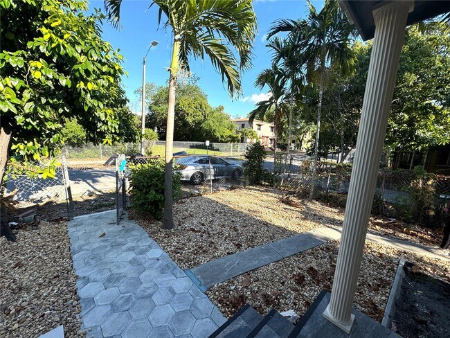 Foto del edificio - 5530 NW Miami Ct