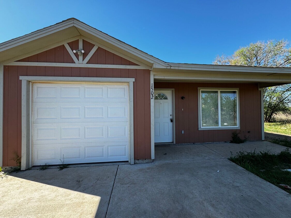 1502 E Auburn St, Lubbock, TX 79403 House Rental in Lubbock, TX