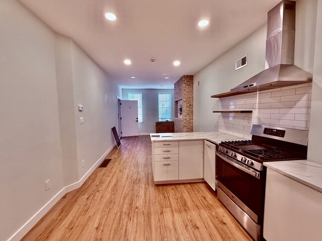 Building Photo - 1226 Snyder Ave