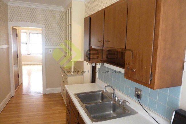 Foto del edificio - 7665 N Sheridan Rd