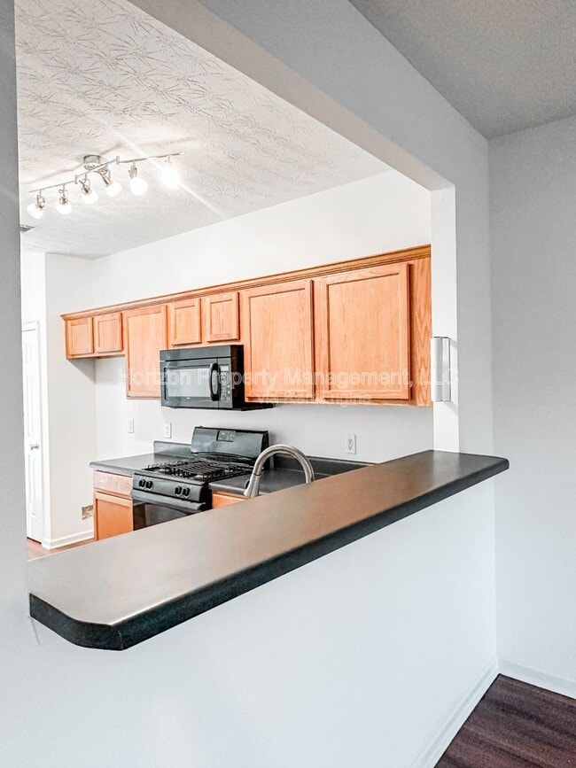 Foto del edificio - 75 Pearl Chambers Dr