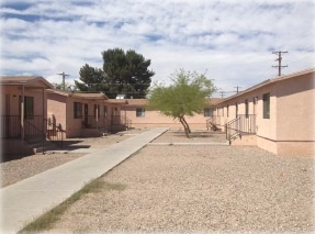 Building Photo - Navajo Apartment