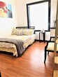 Foto principal - 5849 W Sunset Blvd