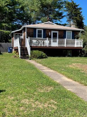 Primary Photo - 51 Aspen Rd