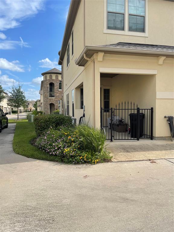 Foto del edificio - 14546 San Pietro Dr