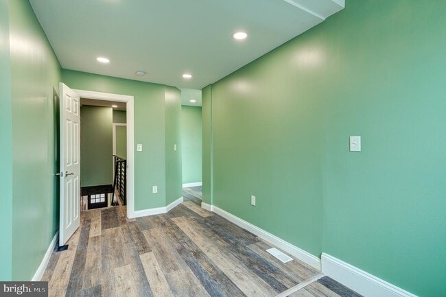 Building Photo - 2643 N Mascher St