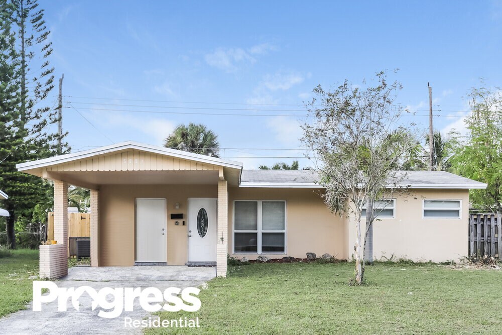 Foto principal - 5901 NW 15th St