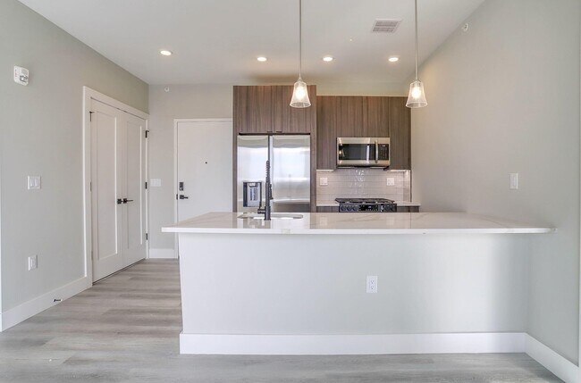 Building Photo - 3516 John F. Kennedy Blvd