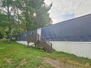 Building Photo - 412 McElhaney Rd