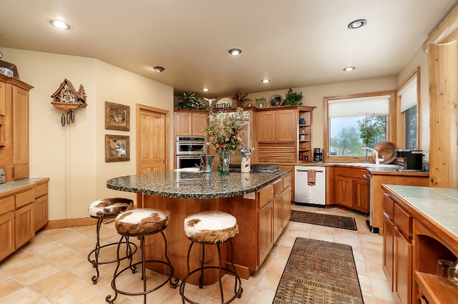 Foto del edificio - 3322 Stoney Ridge Rd