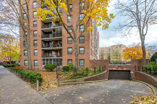 Building Photo - Roosevelt Terrace