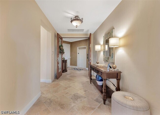 Foto del edificio - 2543 Marquesa Royale Ln