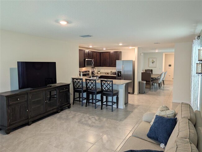 Building Photo - 16549 Mosaic Oar Dr