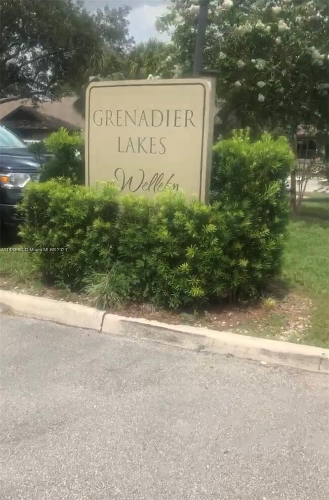 Foto del edificio - 3520 NW 95th Terrace
