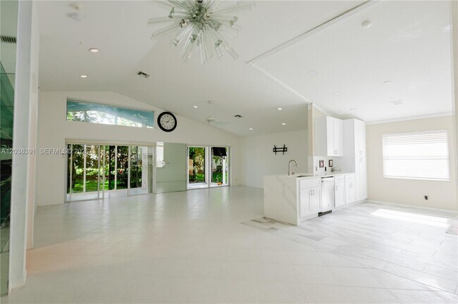 Building Photo - 7577 Caprio Dr