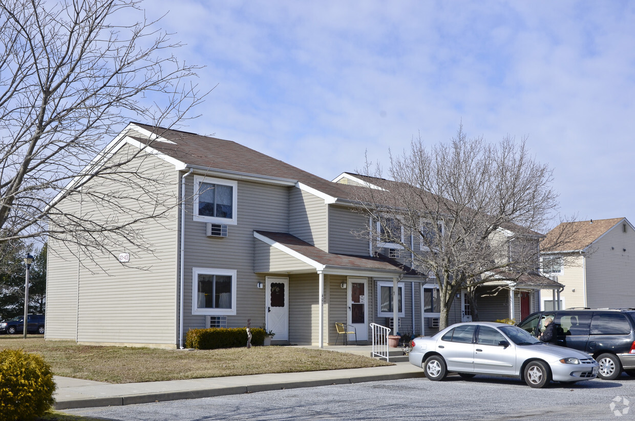 Building Photo - Buena Terrace