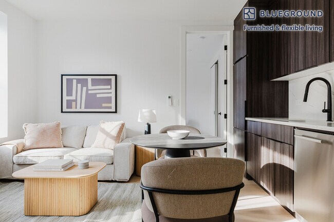 Foto del edificio - 972 Manhattan Ave