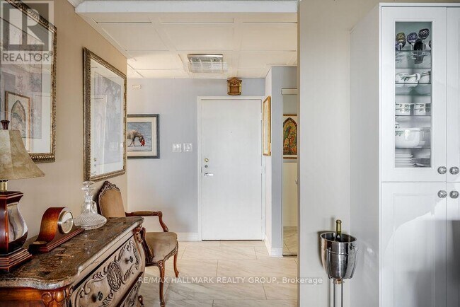 Photo du bâtiment - 1785 Frobisher Ln