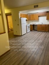 Building Photo - S7559 US-12