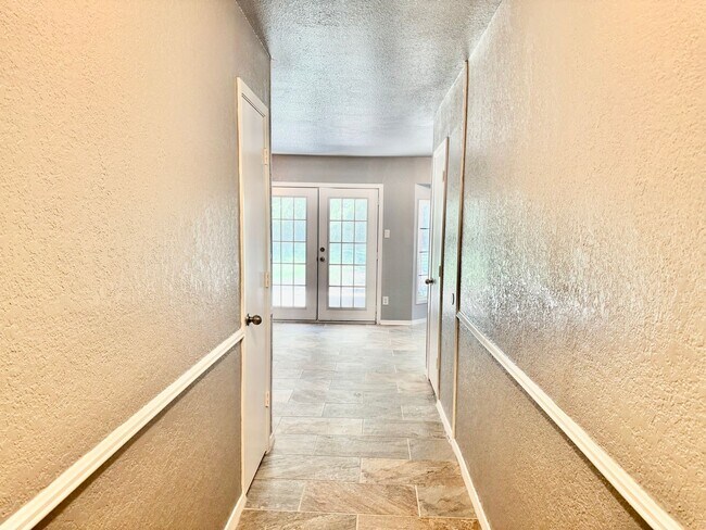 Foto del edificio - Updated Home in Downtown Granbury