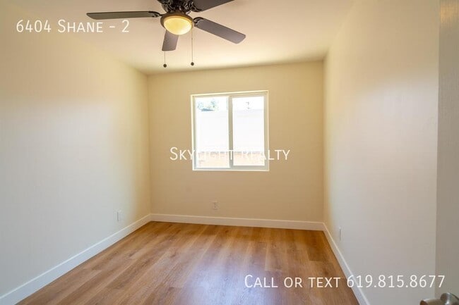 Foto del edificio - 6404 Shane-2