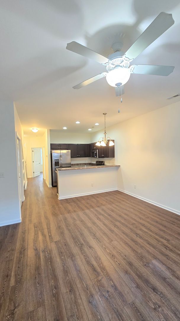 Building Photo - SAYLOR'S WATCH - 3 Bedroom Townhome in Monkey Junction/South Wilmington!