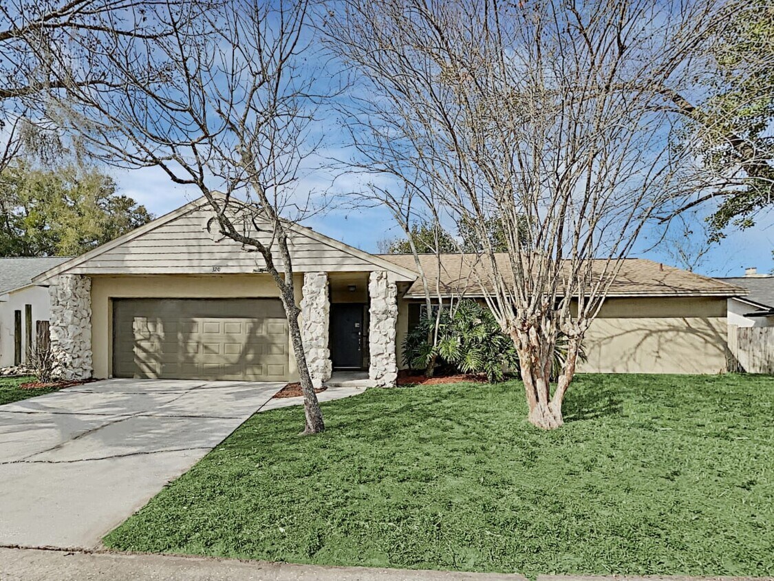Foto principal - 320 Sandpiper Dr