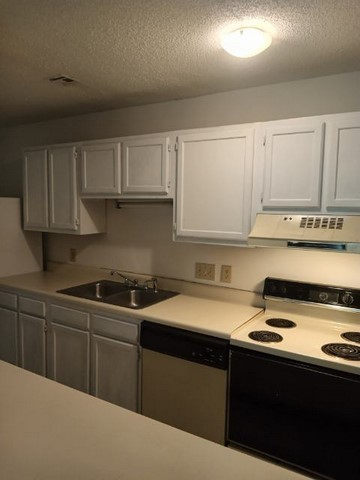 Building Photo - 3117 Darden Rd