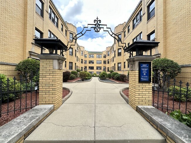 Building Photo - 2320.5 N Rockwell St