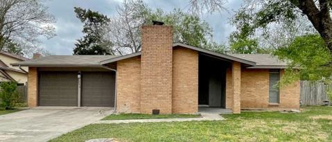 Primary Photo - 12618 El Palacio St